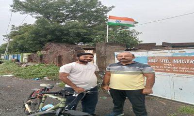 True country love; The young and eminent doctors of Sehore respectfully lowered the dilapidated national flag and hoisted the new flag.