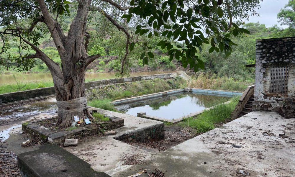The plight of Sihore's Gautam Kund has sparked outrage among residents - heaps of garbage all around the tank.