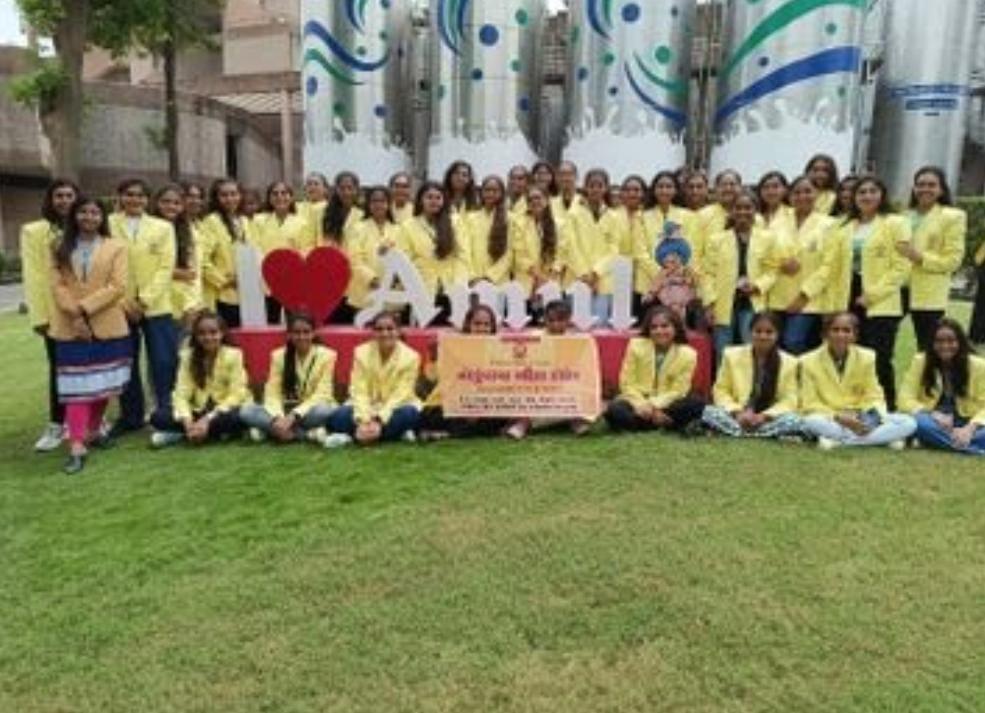 First year BBA students of Nandakuvarba Women's College visited Amul Dairy Anand