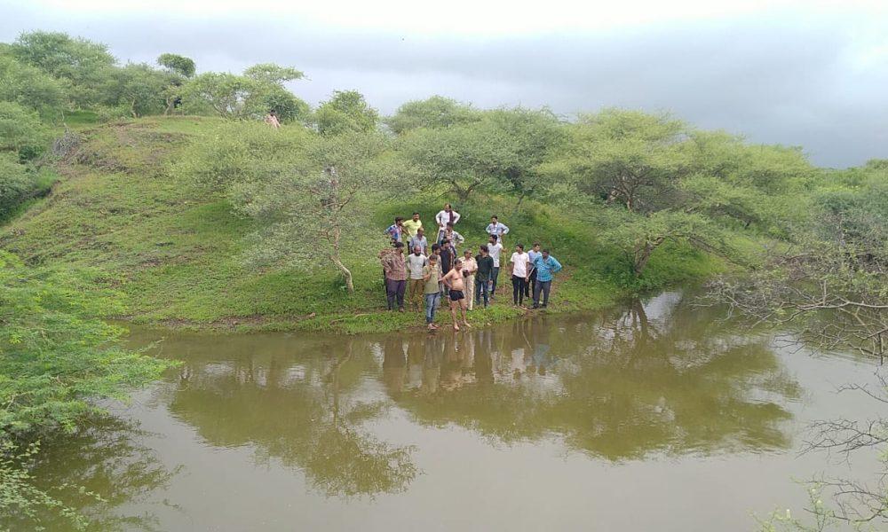 a-cloud-of-calamity-broke-over-the-maldhari-family-of-sihore