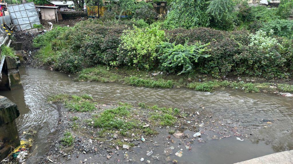 gautami-river-needs-to-be-cleaned-on-a-war-footing-before-the-gautama-lake-in-sihore-gets-flooded