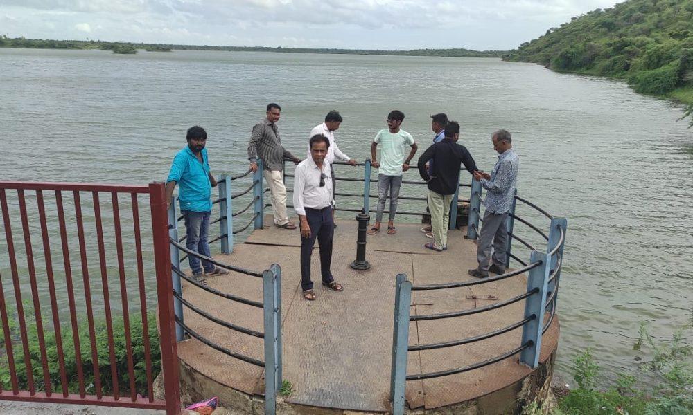 gauttameshwar-lake-level-of-sihor-reaches-23-feet-over-flow