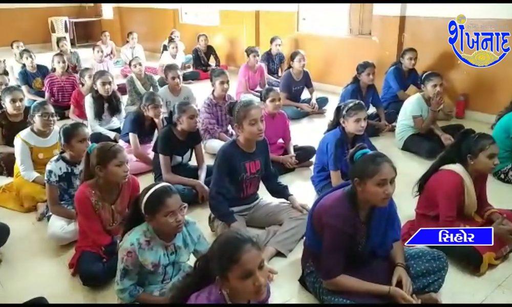Happy start of free kathak classes in Satchidanand Gurukul Vidyalaya and St. Mary Sehore from today.