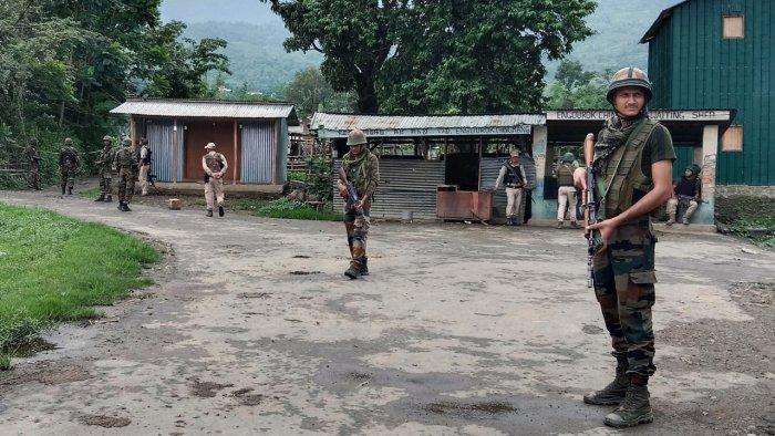 Mobs attempt to loot weapons from security camp, one dead in firing; A soldier was shot