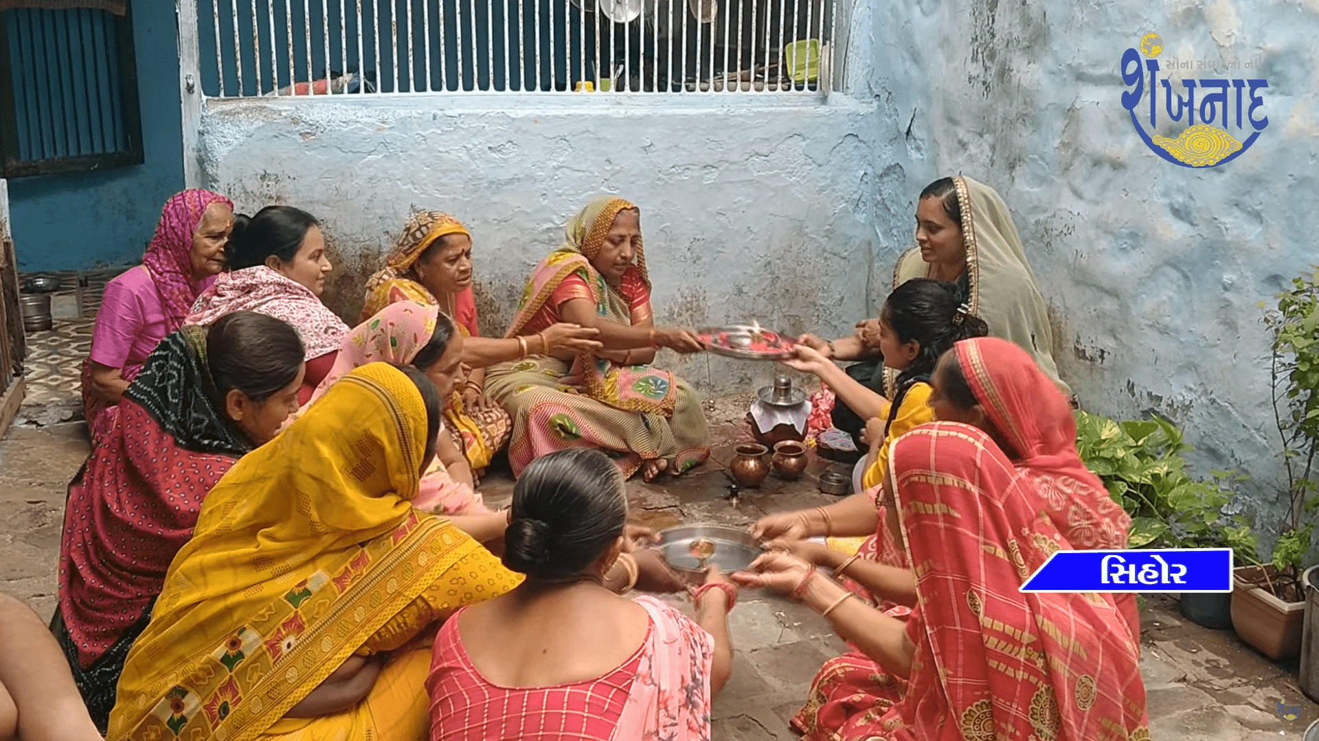 On the occasion of Parsottam month, Poojan was performed by the sisters.