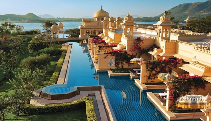 This is the most expensive hotel in India, coming here even a common man feels like a VIP