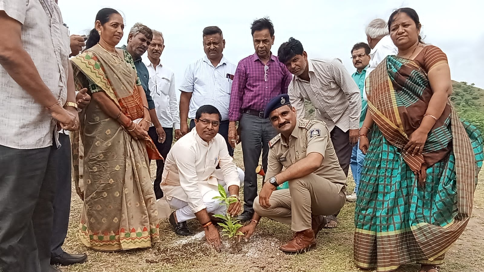 77th Independence Day Celebrations; Flag Hoisted at Gautameshwar Sarovar by Sihore Municipality