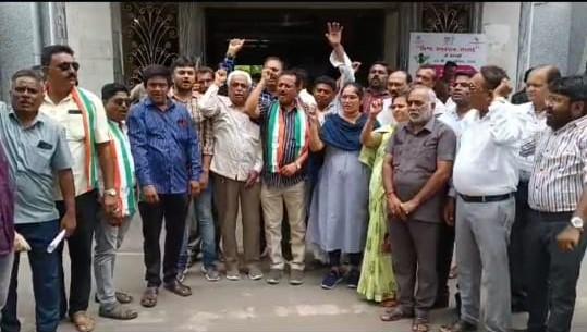 A complaint was sent by the Congress to the Commissioner regarding the Bhavnagar Madhavhil accident
