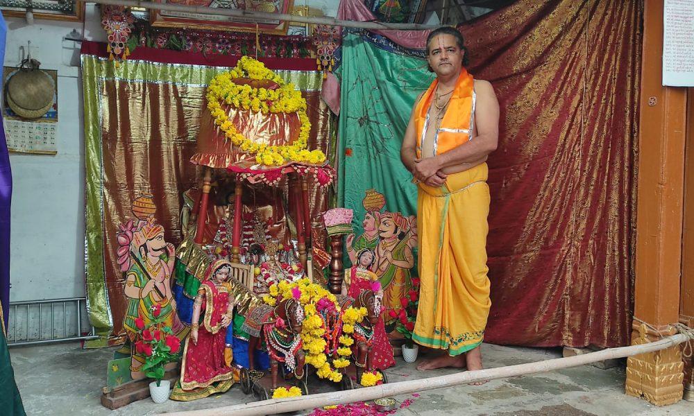 grand-rath-yatra-festival-celebrated-at-gopallal-temple-in-sihore-vaishnavas-thronged-to-see