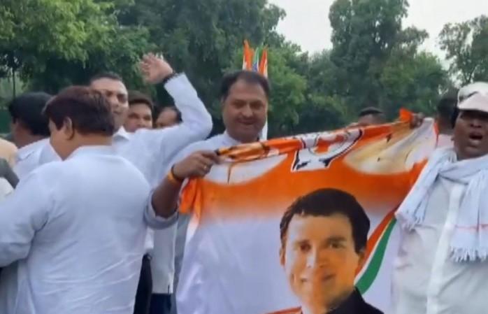 enthusiasm-in-the-congress-camp-with-slogans-of-satya-mev-jayate-jai-hind