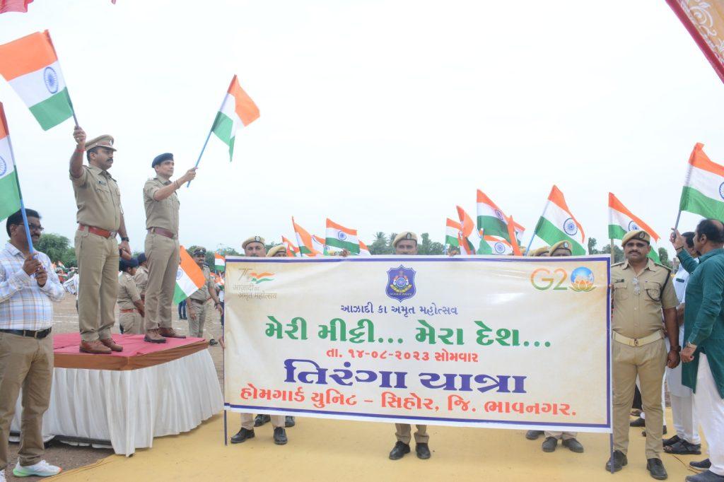 Tiranga havao se nahi, lakin viro ki sanso se laheratan hai