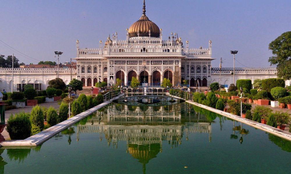 Rumi Gate and Jama Masjid are the pride of Lucknow, must explore these places