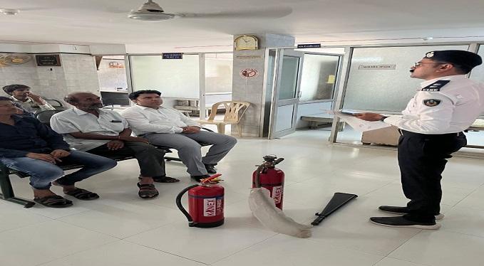 Nandlal Bhuta Hospital was given guidance by the Sihore Municipality regarding immediate measures to be taken during fire incidents.