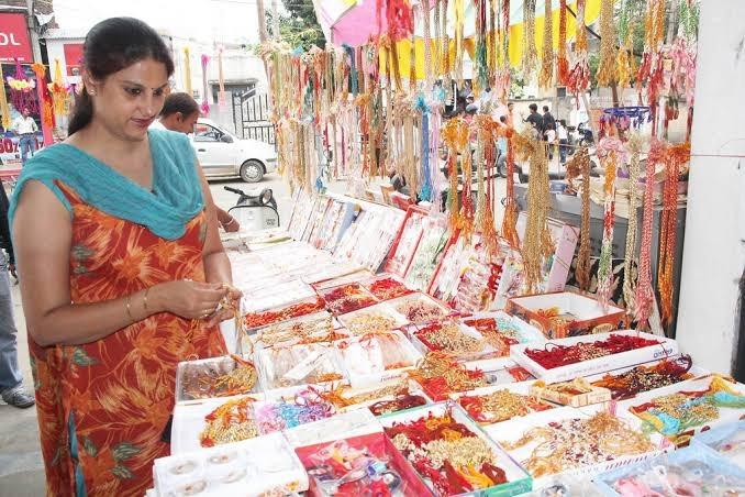 Ahead of Rakshabandhan in Sihore city, the Rakhi market was buzzing - crowded with shoppers
