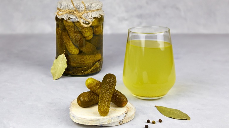 From reducing muscle spasms to controlling blood sugar, learn about the countless benefits of drinking pickle water.