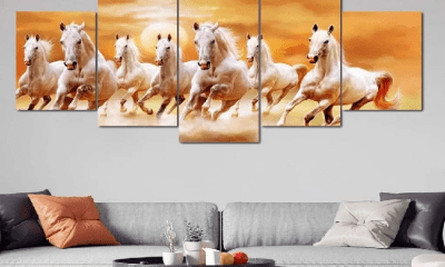 Such a painting of horses in the house shows wonders, brings happiness and prosperity
