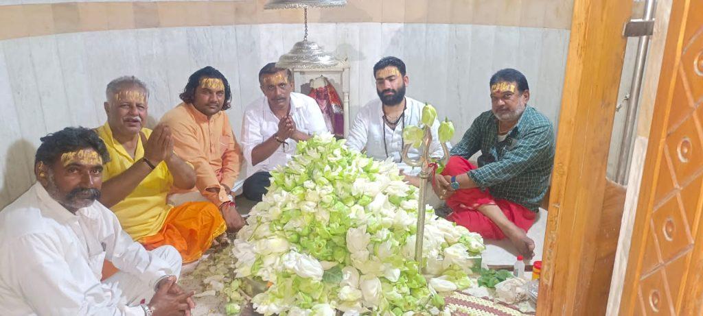 Lotus flower pooja was performed at Sihore Bhimnath Mahadev Temple