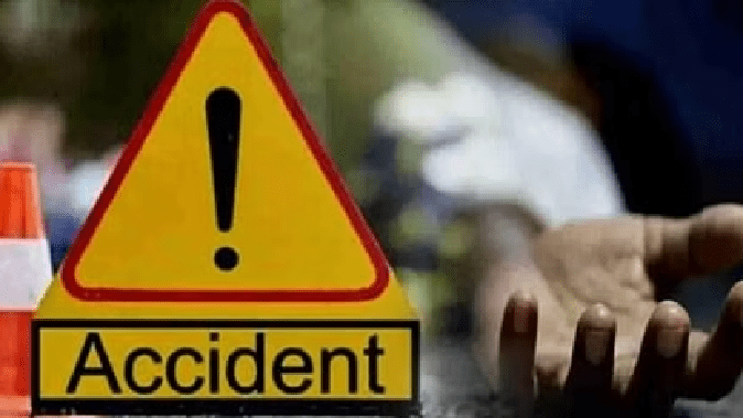 Two youths carrying diamonds met with an accident in Jithari village of Sihore, one died