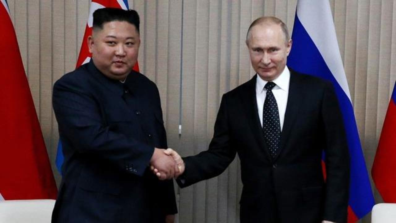 Kim Jong Un Arrives in Russia, Meets President Putin! Western countries are getting very worried